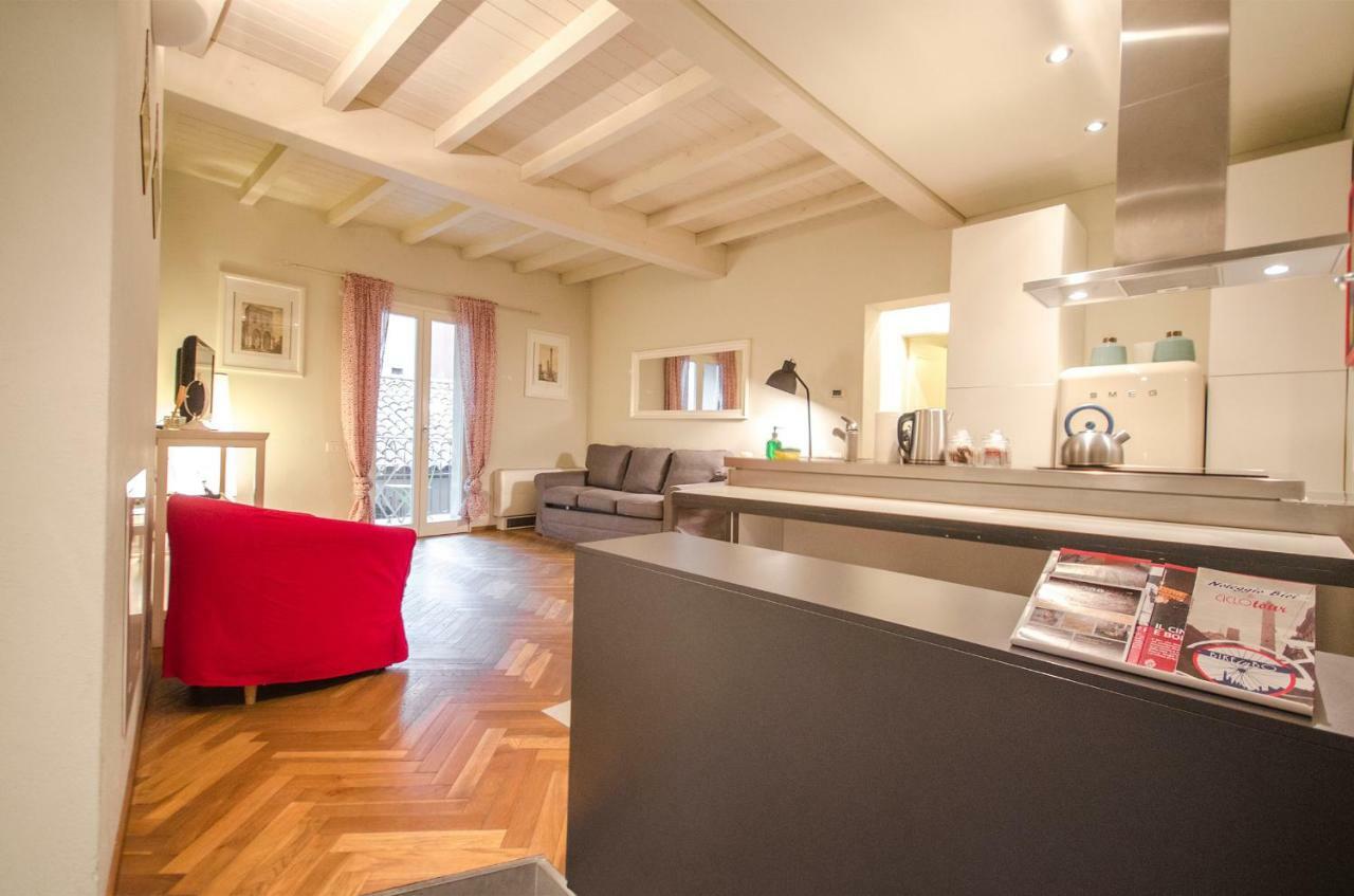 Azeglio Apartment, A Due Passi Da Piazza Maggiore Bologna Ngoại thất bức ảnh