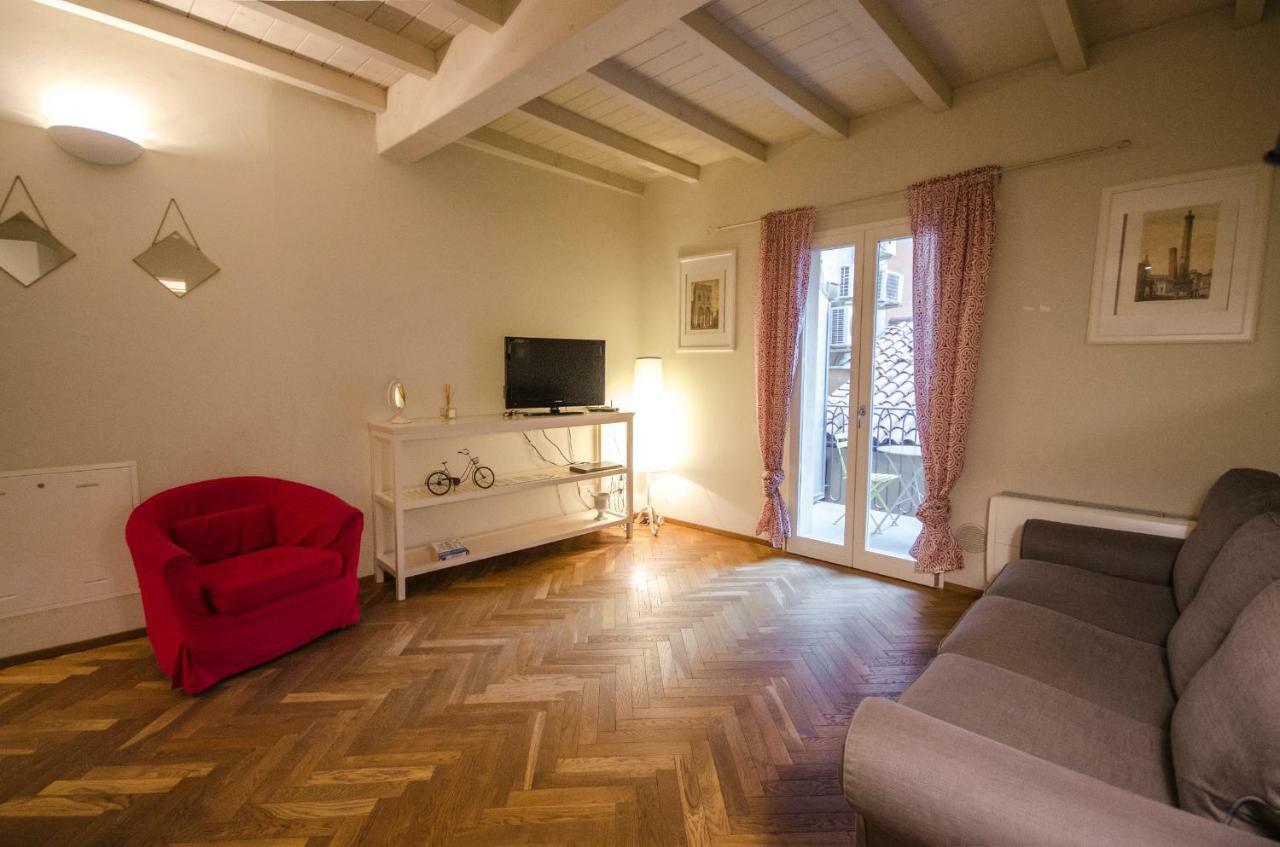 Azeglio Apartment, A Due Passi Da Piazza Maggiore Bologna Ngoại thất bức ảnh