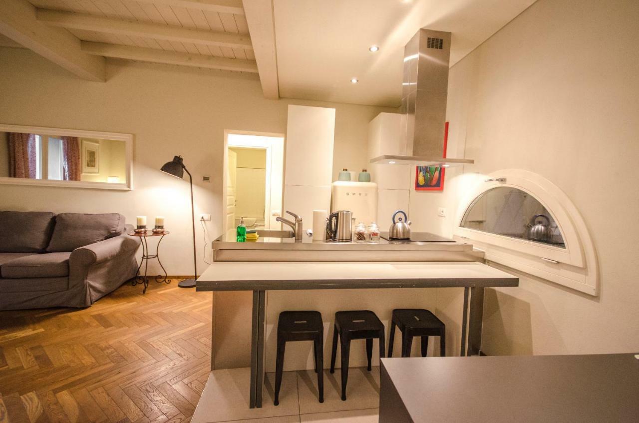 Azeglio Apartment, A Due Passi Da Piazza Maggiore Bologna Ngoại thất bức ảnh