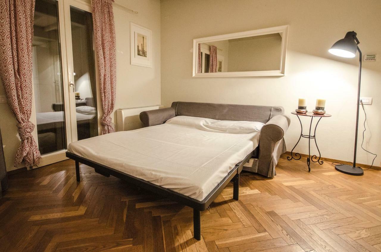 Azeglio Apartment, A Due Passi Da Piazza Maggiore Bologna Ngoại thất bức ảnh